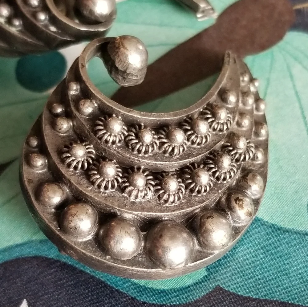 Vintage earrings crescent shape 800 silver clip star cutout clipon moon